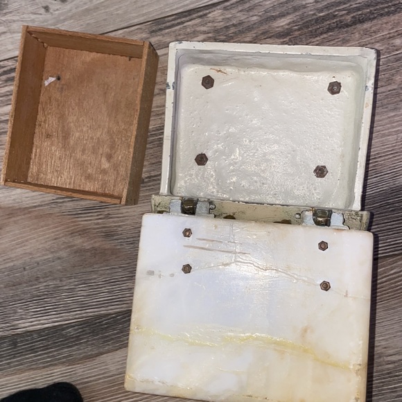 Vintage antique alabaster box book - Picture 9 of 12